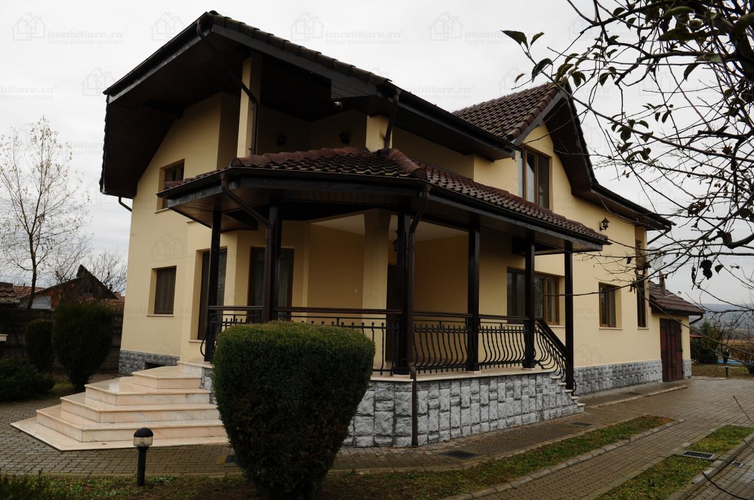 De vanzare Vila Bacia , 15 min de Deva