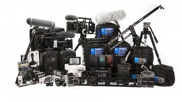 Oferta promotionala de Paste la camere video profesionale si accesorii