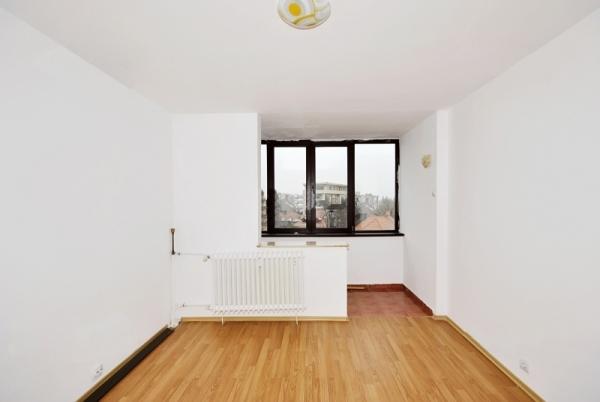 Inchiriez apartament 3 camere Domenii