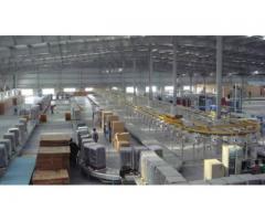 Muncitori in fabrica de electronice Anglia