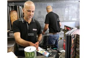 În nevoie de sprijin financiar? Prea mult datoria de a plăti?